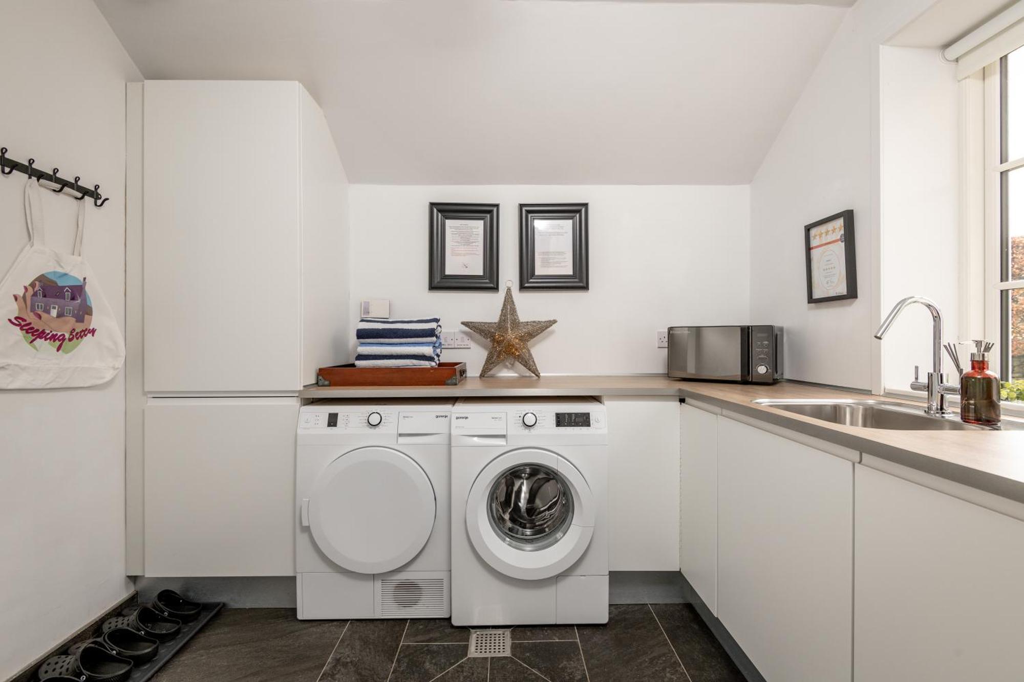 Dalveich Cottage, Hot Tub, 2 Bedroom, לוכרנהד מראה חיצוני תמונה